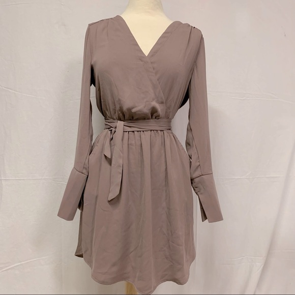 Dynamite Dress - Picture 1 of 8